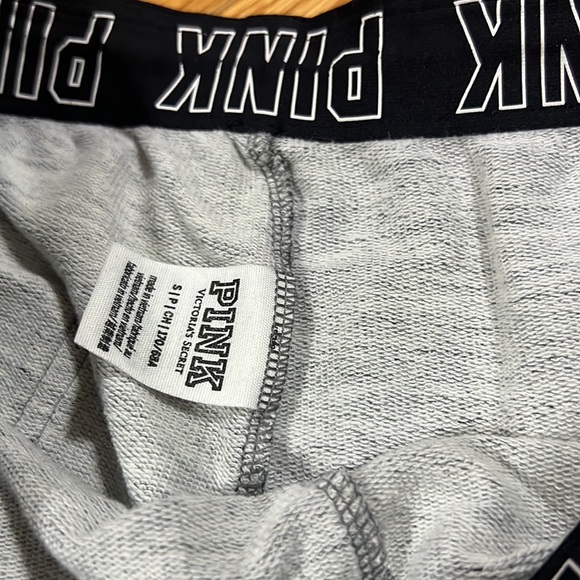 Pre-Owned by Victoria Secret Women Jogging Pants, size Small in great condition. - Picture 2 of 3
